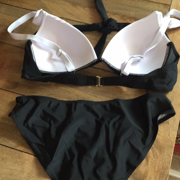 Last One! ❤️ Sexy Bandeau Bikini Set - Picture 8 of 8